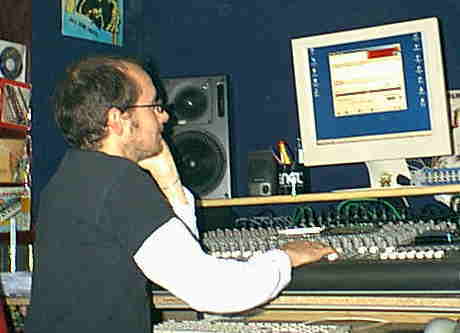 Dani Rayos en su estudio